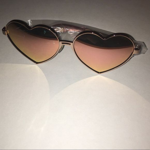 Wildfox Lolita Sunglasses - Picture 3 of 3